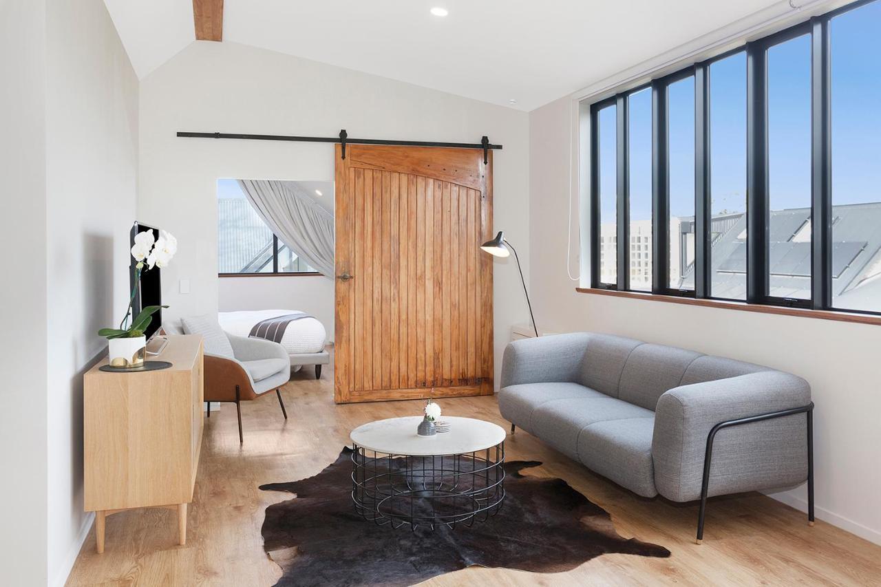 Britten Stables Studio Christchurch Extérieur photo